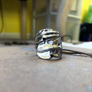 Uno de 50 Feather Ring